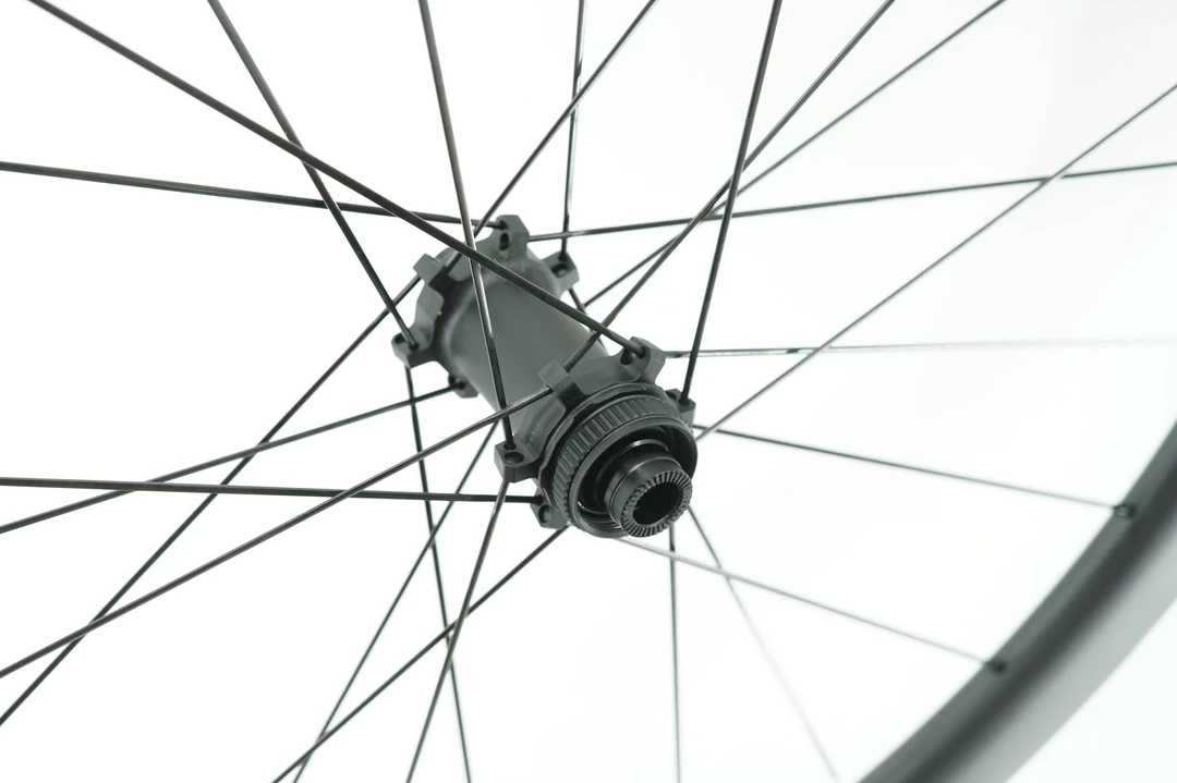 Barnett.store WRC-01 Carbon Disc Brake Wheels (45mm) 5 Barnett.store WRC-01 Carbon Disc Brake Wheels (45mm)